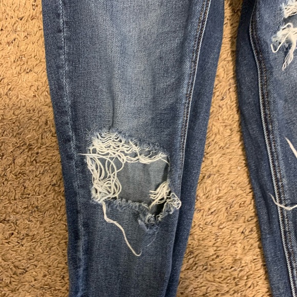 American Eagle tomgirl jeans - Picture 3 of 5